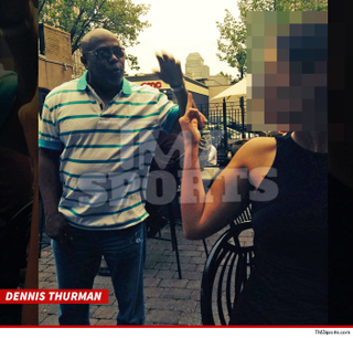 Illustration for article titled Jets Defensive Coordinator Accused Of Slapping Woman At Bar